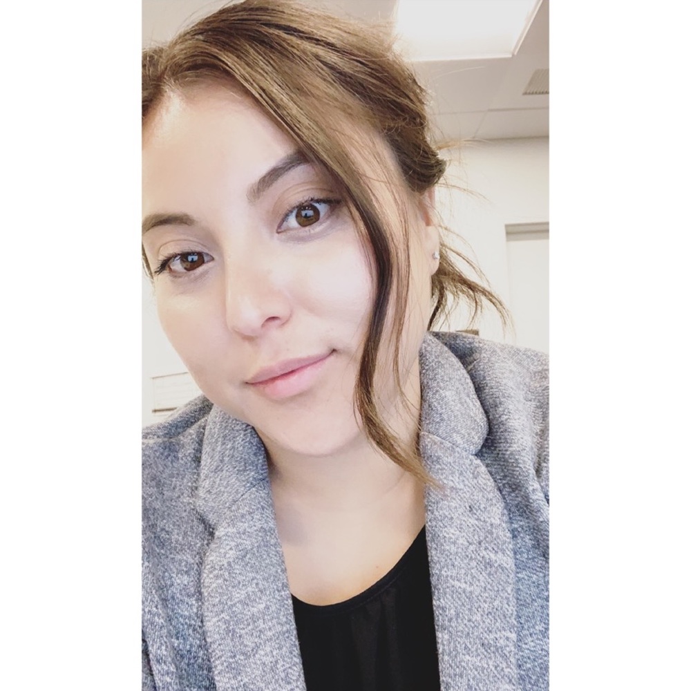 Meet your Posher, Marcela
